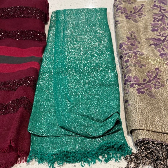 Colorful Patterned Scarves Set - Picture 6 of 8